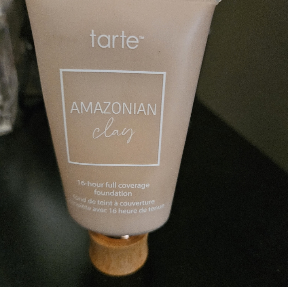 Tarte 16 Hour Clay Foundation